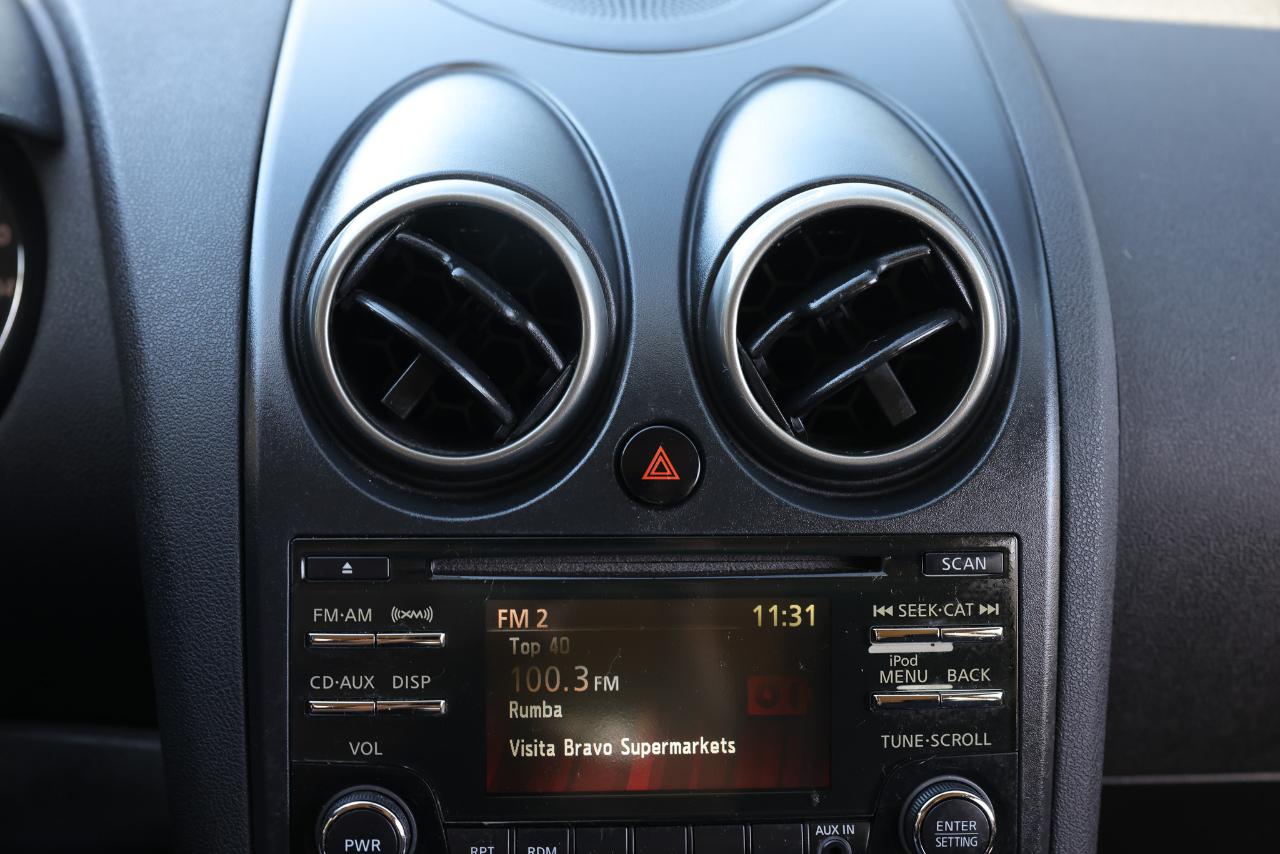 Nissan Rogue Select  2014