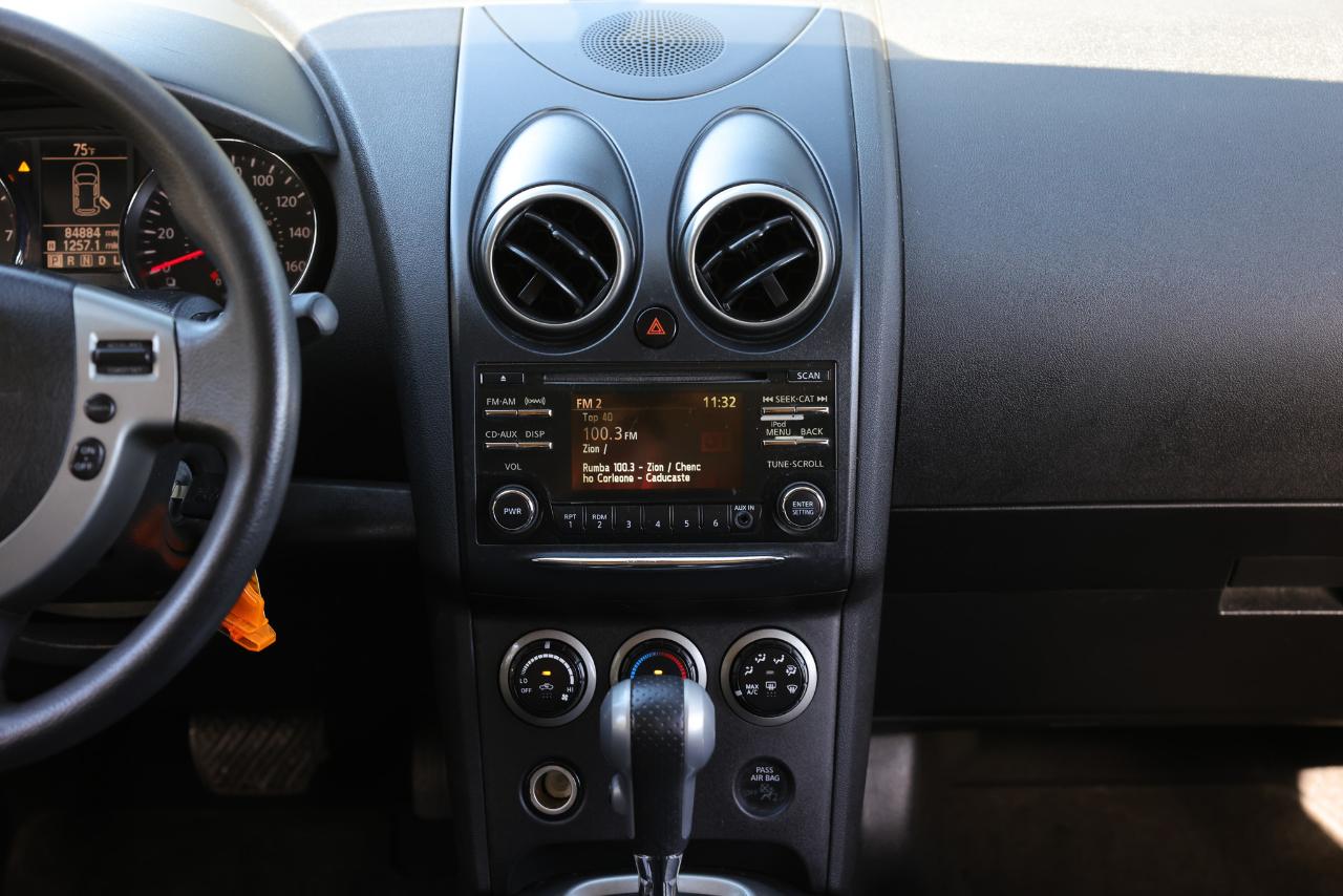 Nissan Rogue Select  2014