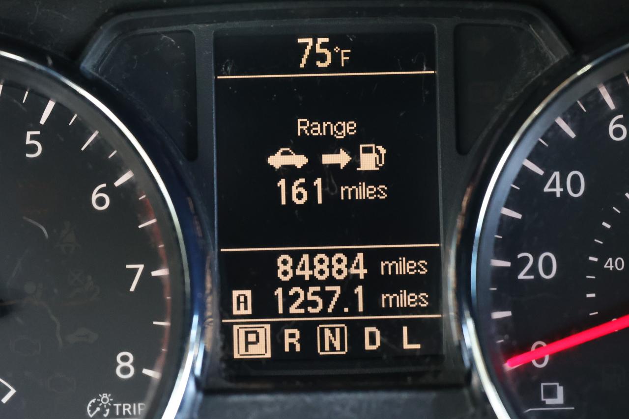 Nissan Rogue Select  2014