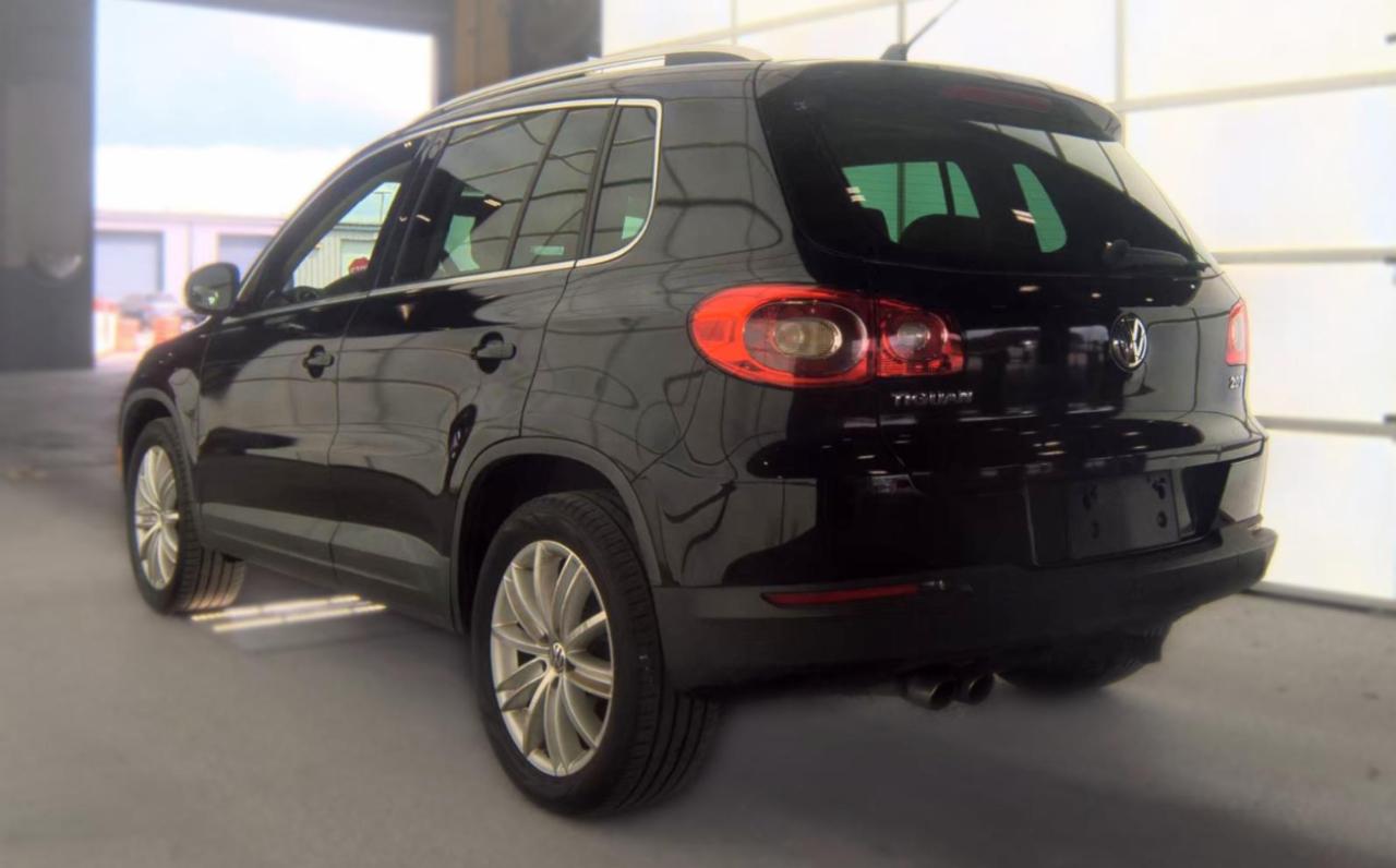 Volkswagen Tiguan  2011