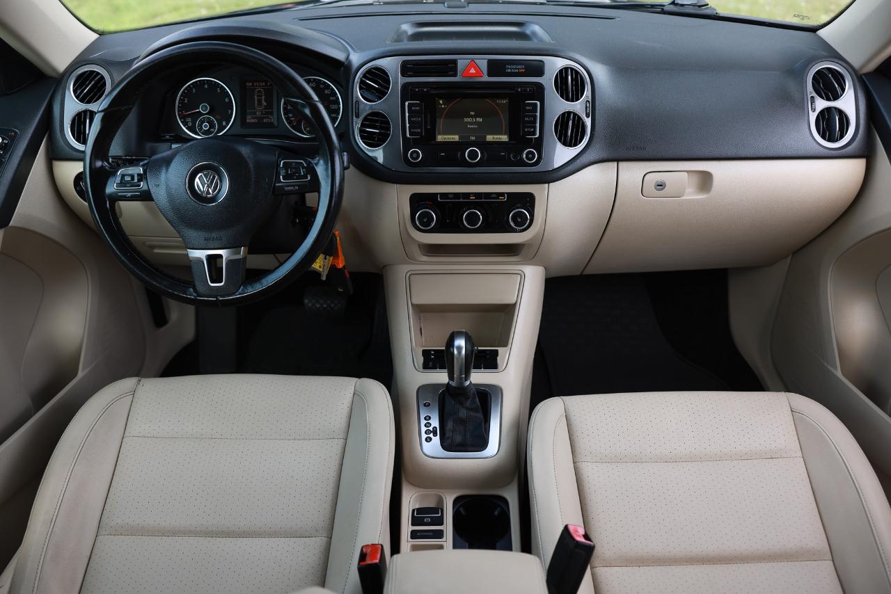 Volkswagen Tiguan  2011