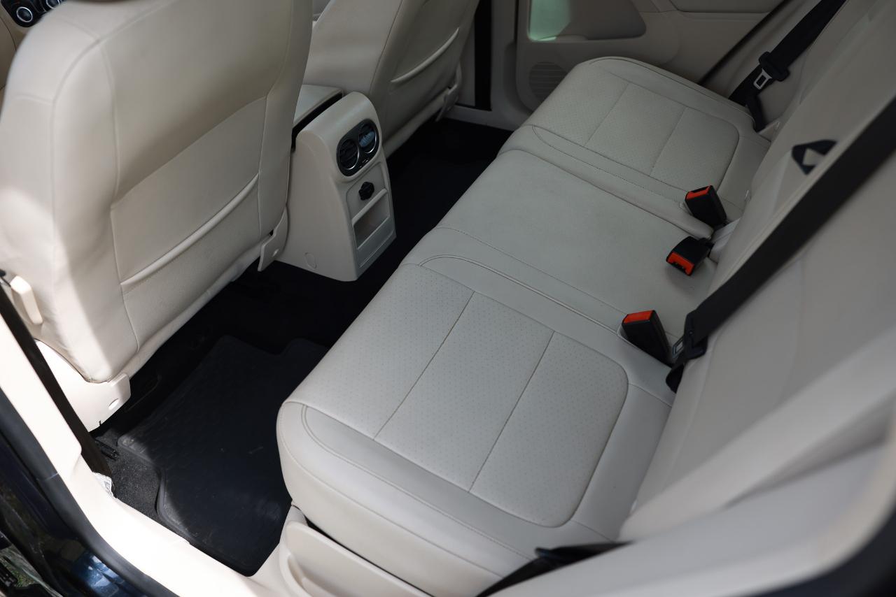 Volkswagen Tiguan  2011