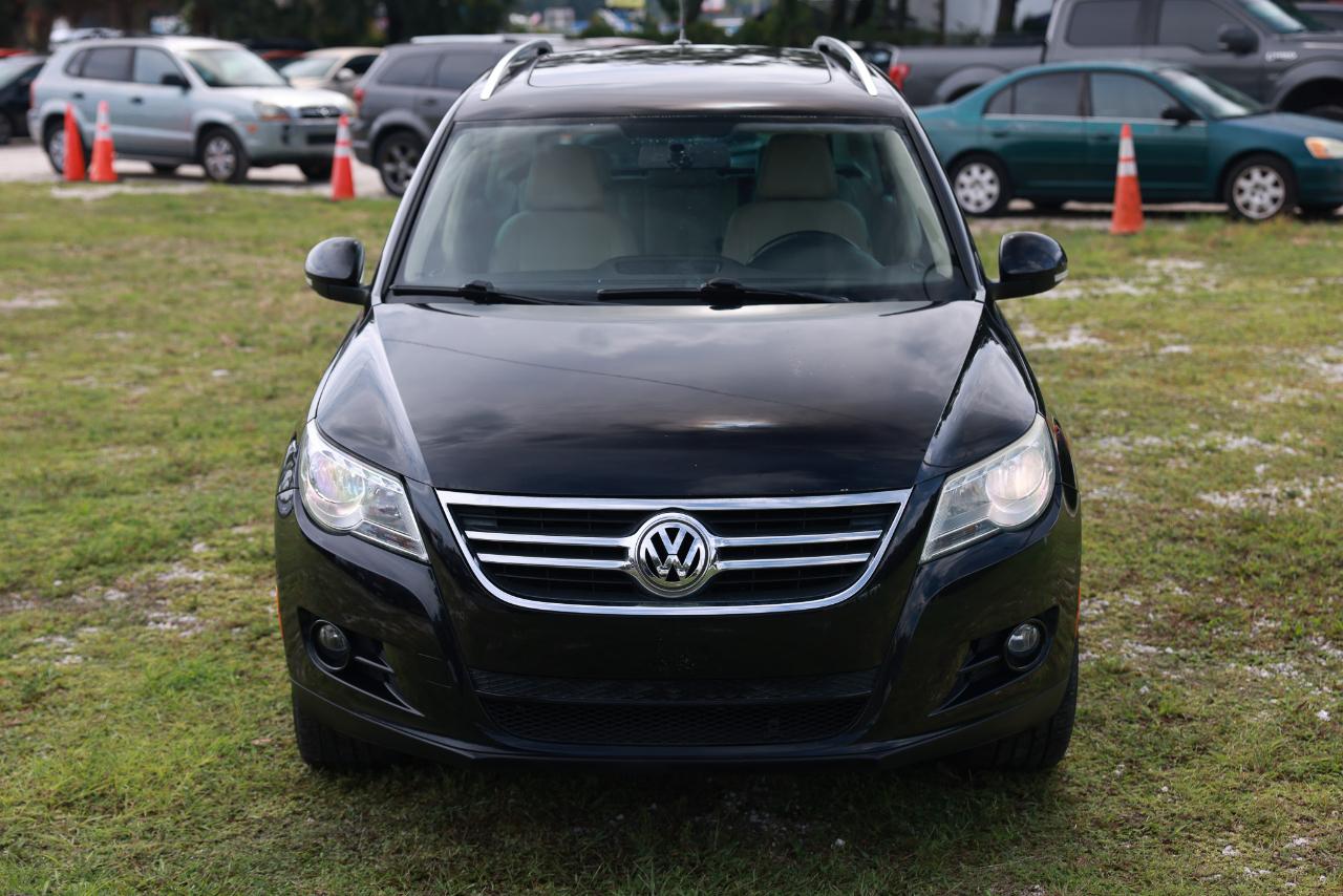 Volkswagen Tiguan  2011