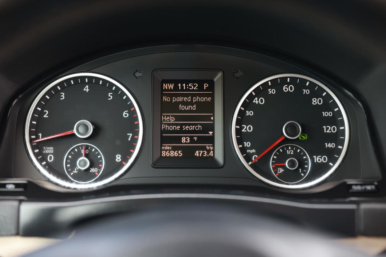 Volkswagen Tiguan  2011