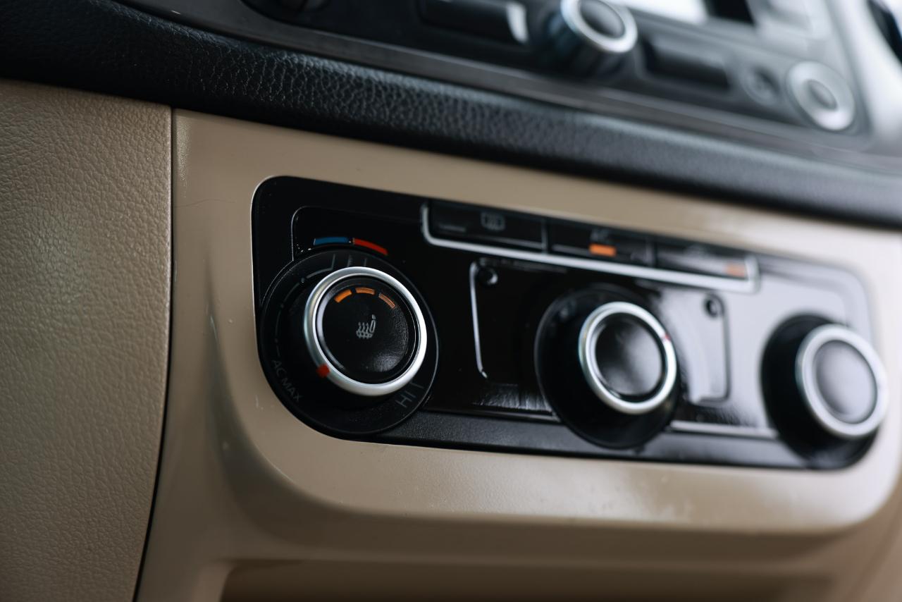 Volkswagen Tiguan  2011