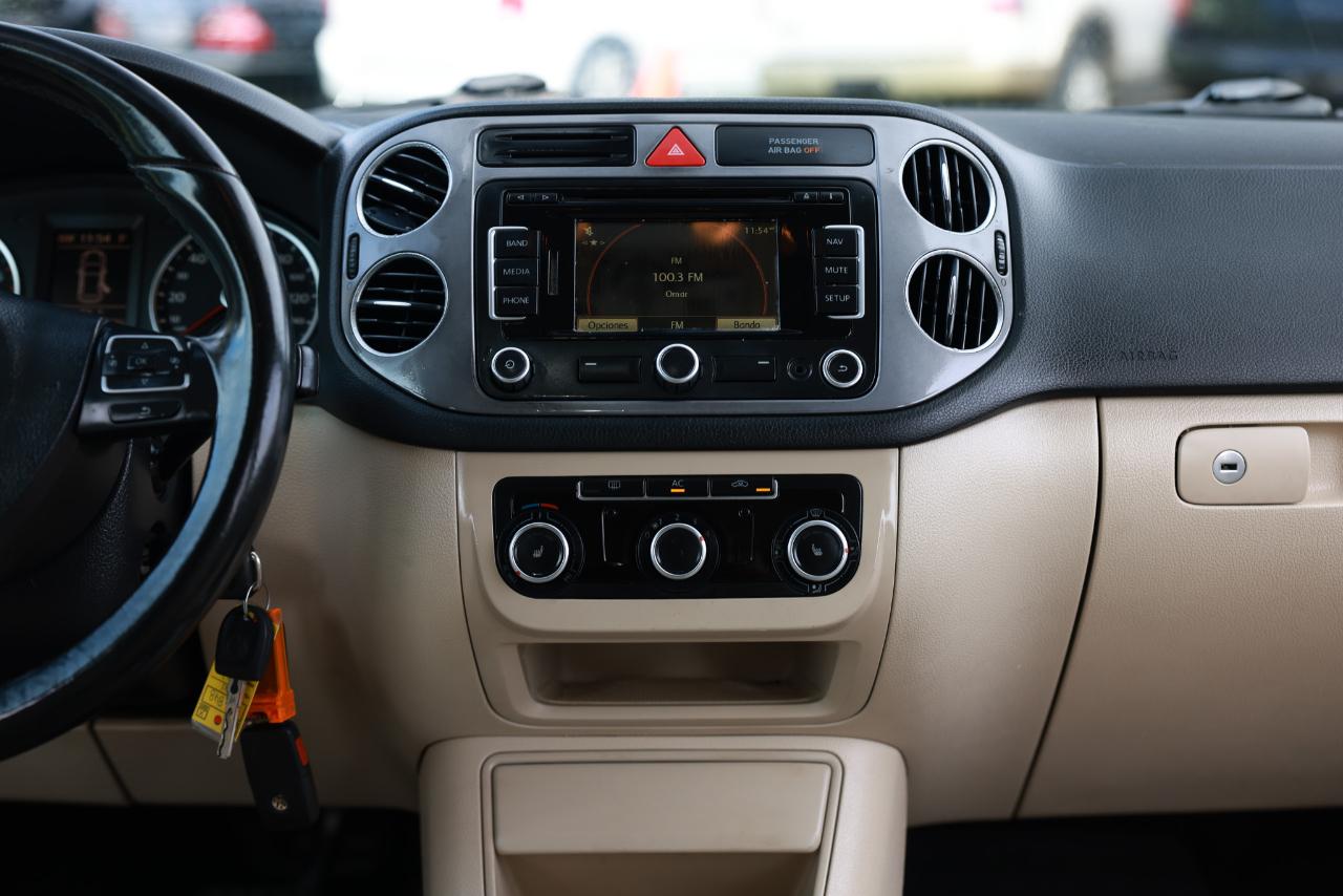 Volkswagen Tiguan  2011