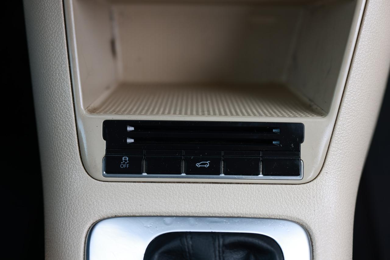 Volkswagen Tiguan  2011