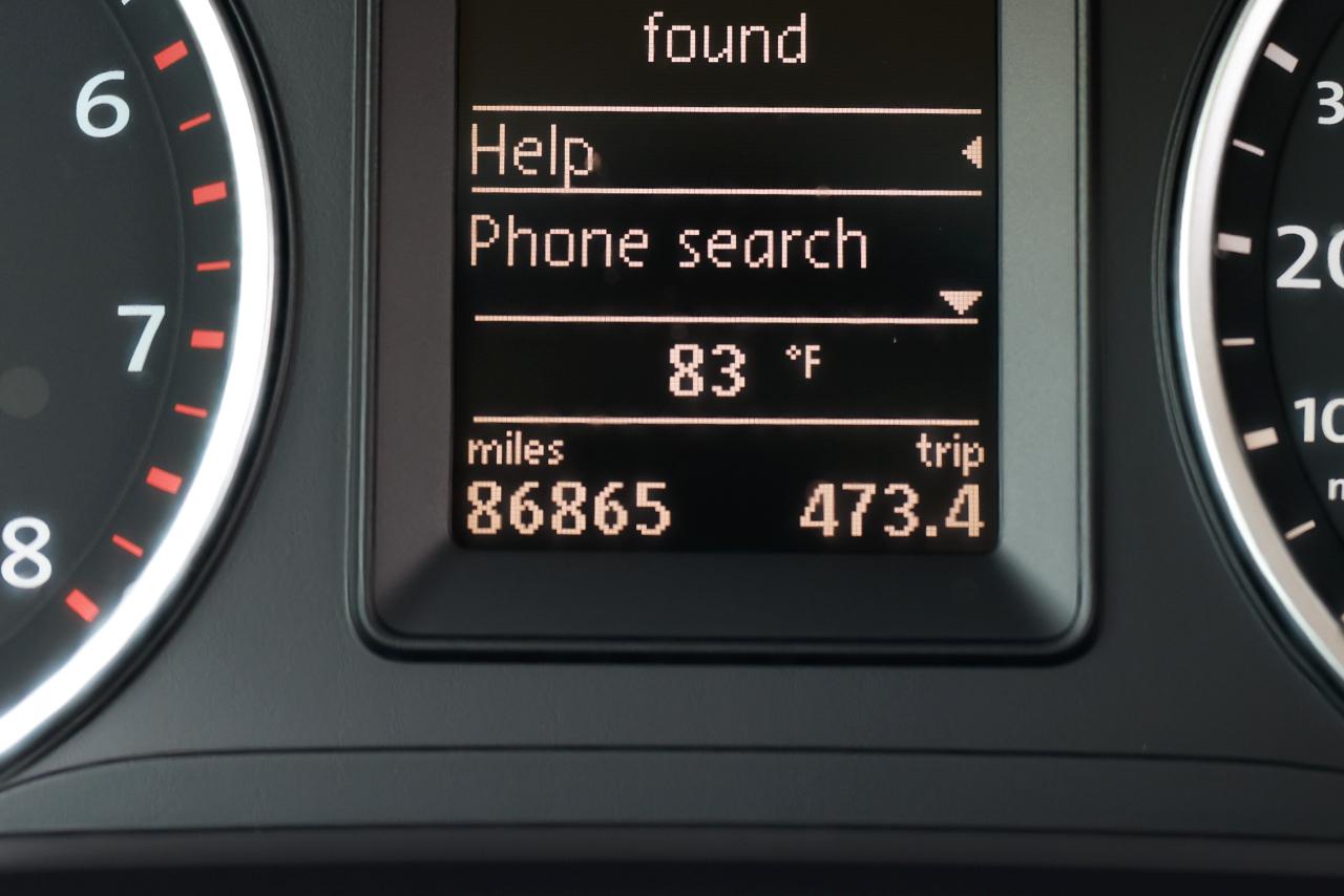 Volkswagen Tiguan  2011