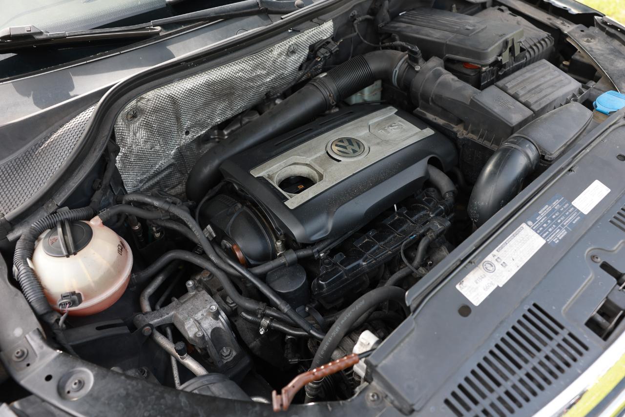 Volkswagen Tiguan  2011