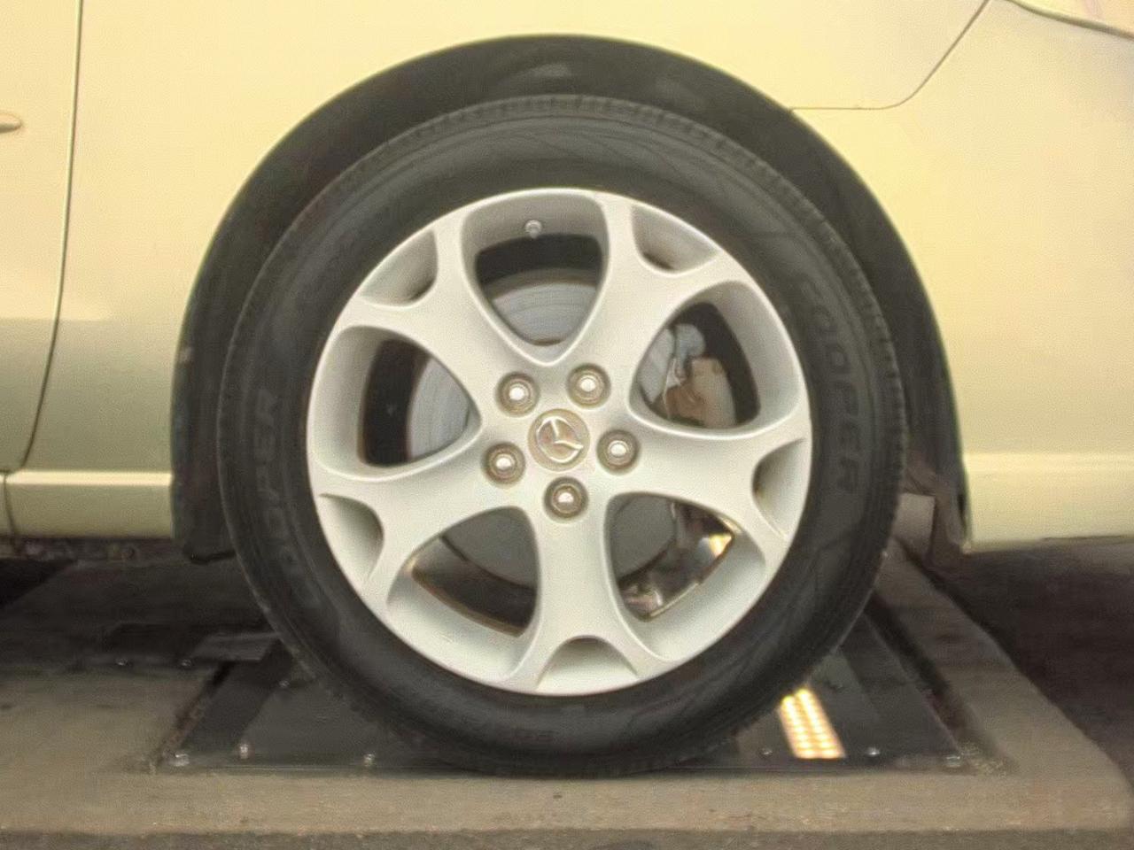 Mazda MAZDA5  2008