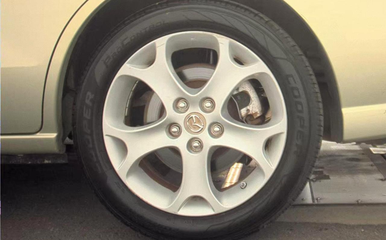 Mazda MAZDA5  2008