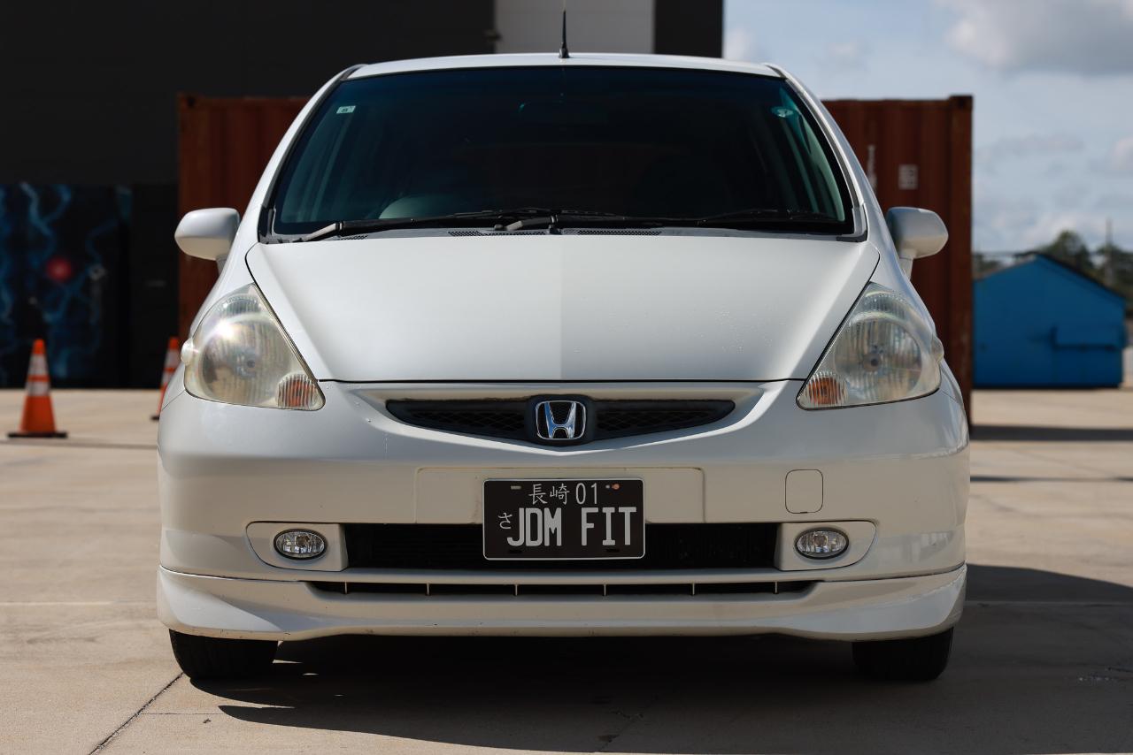 Honda Fit  2001