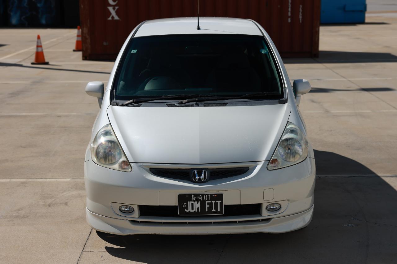 Honda Fit  2001