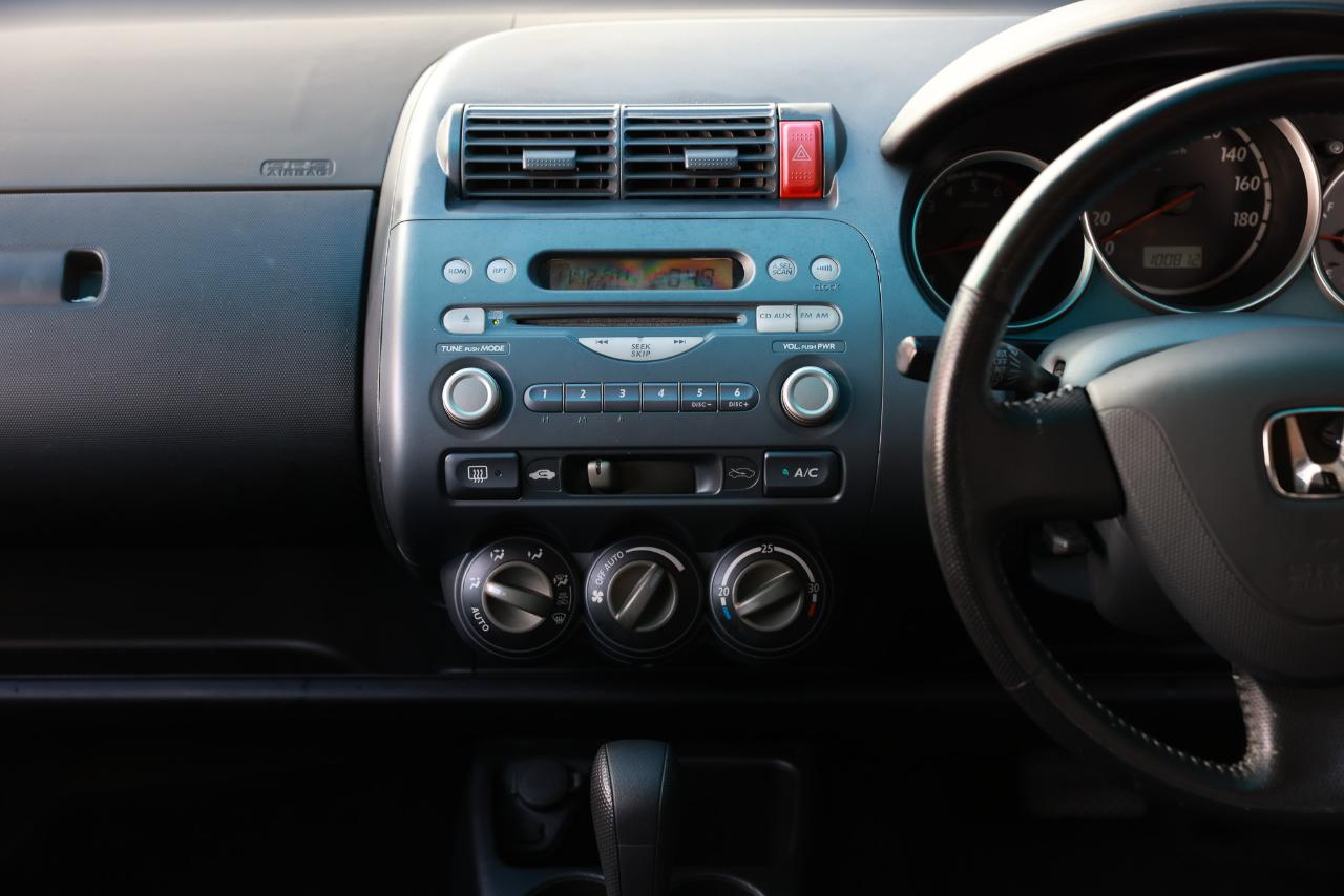 Honda Fit  2001