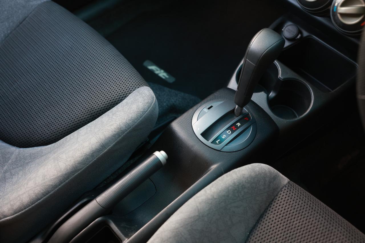 Honda Fit  2001