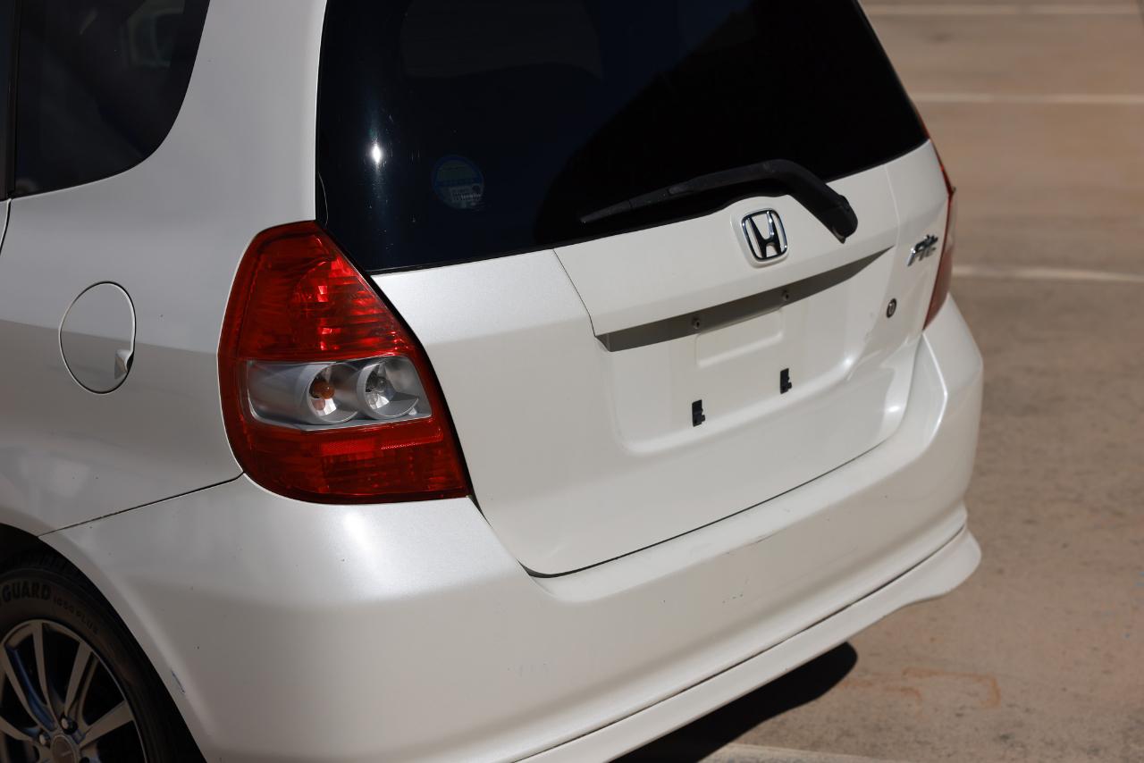 Honda Fit  2001