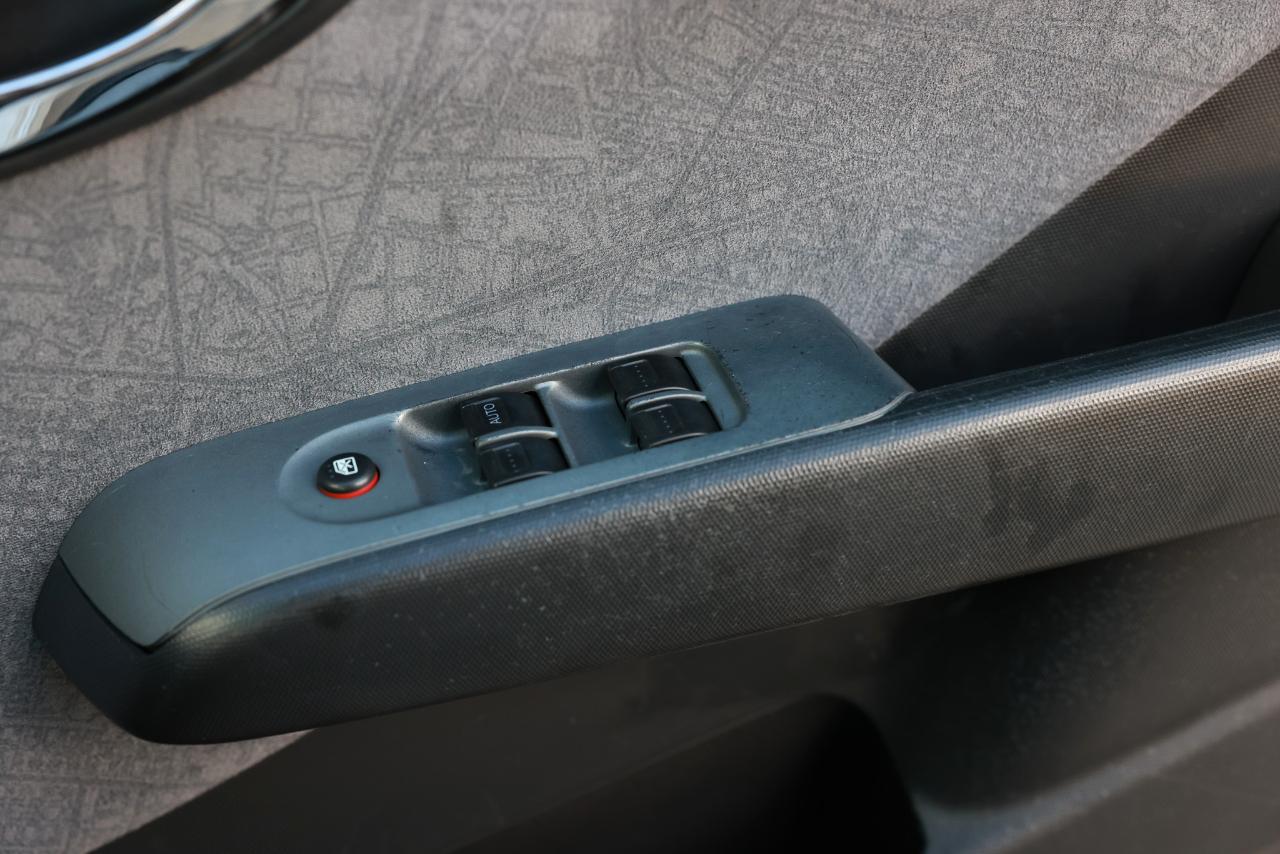 Honda Fit  2001