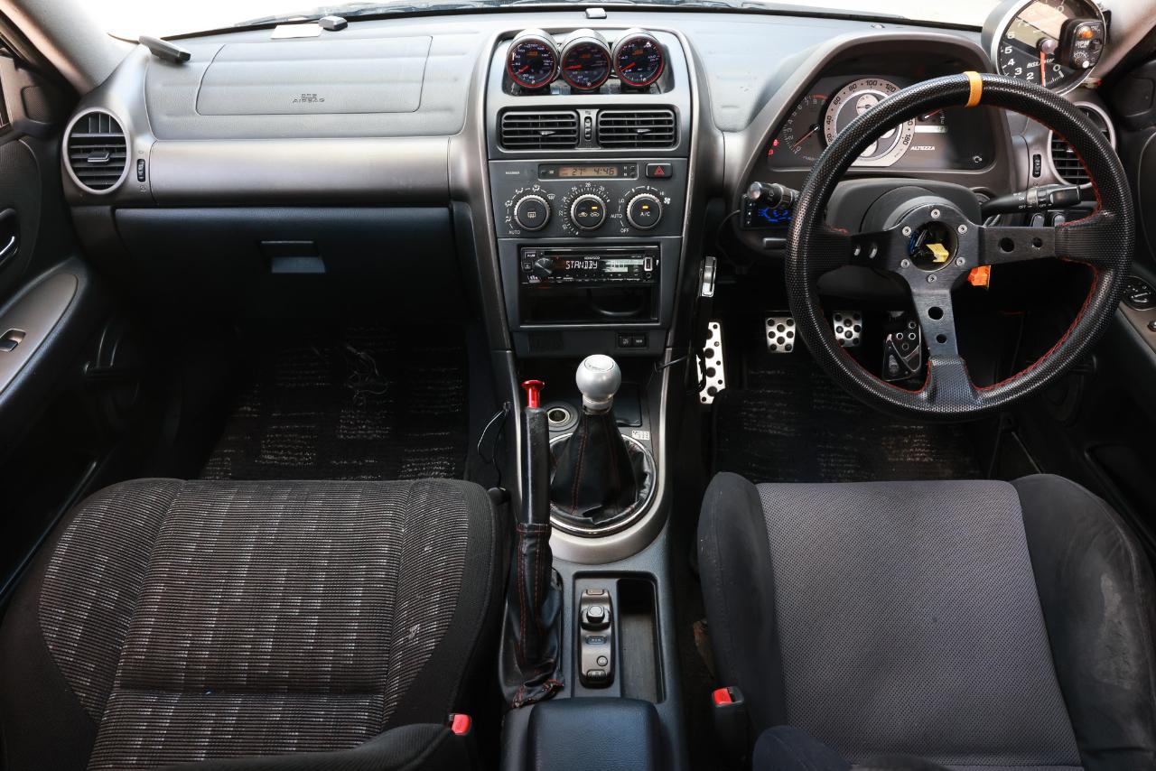Toyota Altezza  1999
