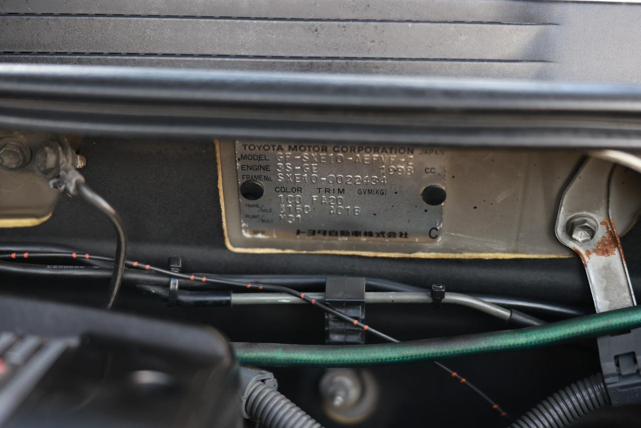 Toyota Altezza  1999