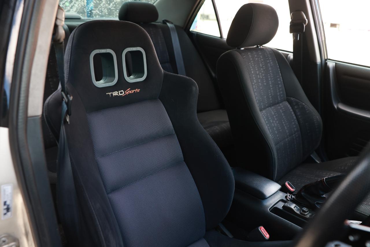 Toyota Altezza  1999