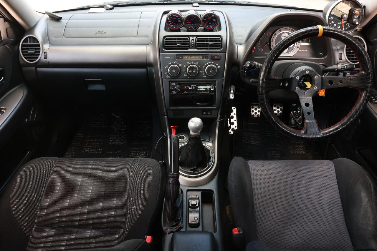 Toyota Altezza  1999