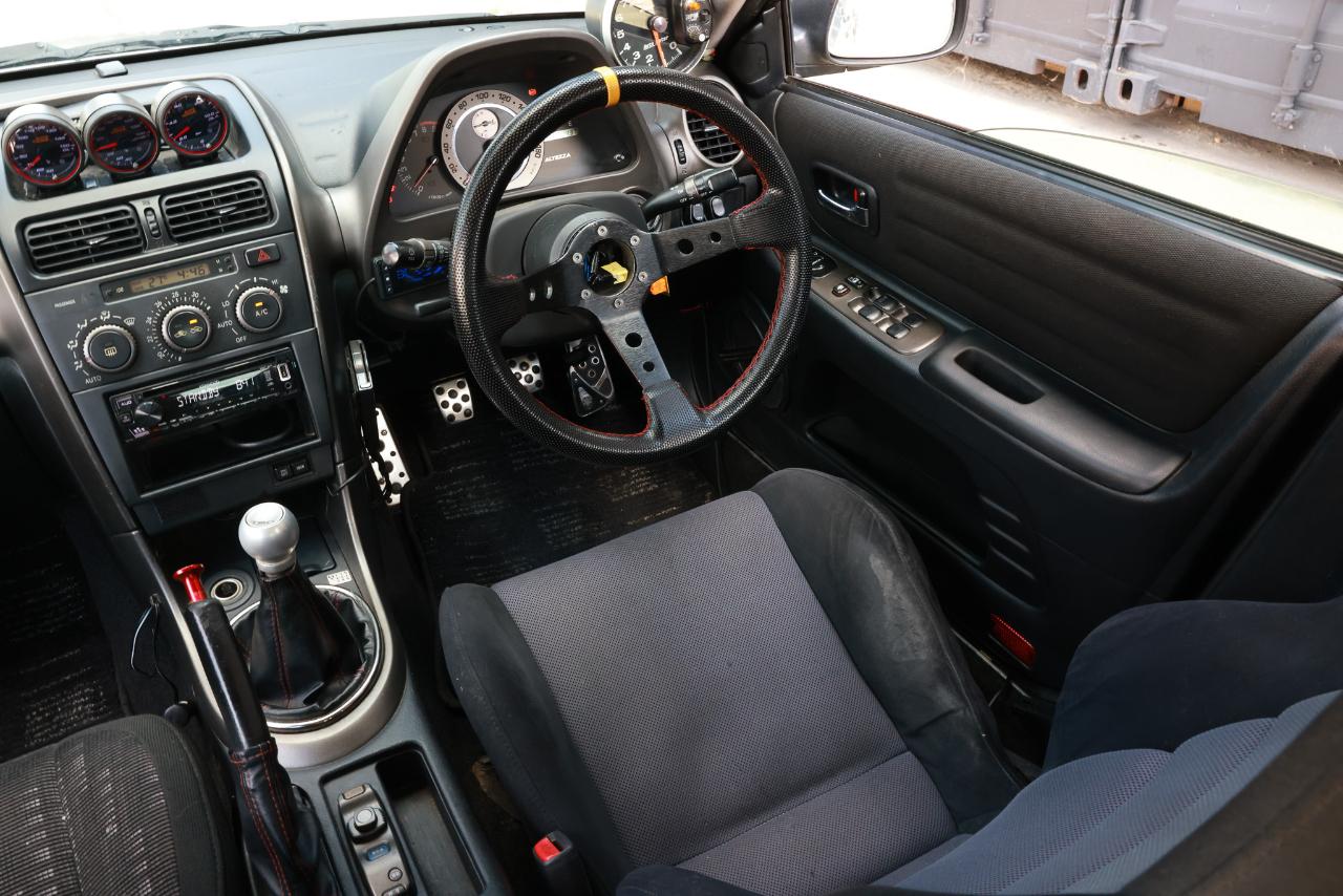 Toyota Altezza  1999