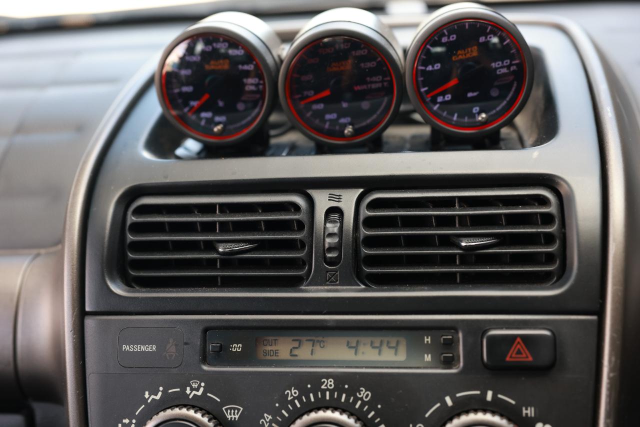 Toyota Altezza  1999