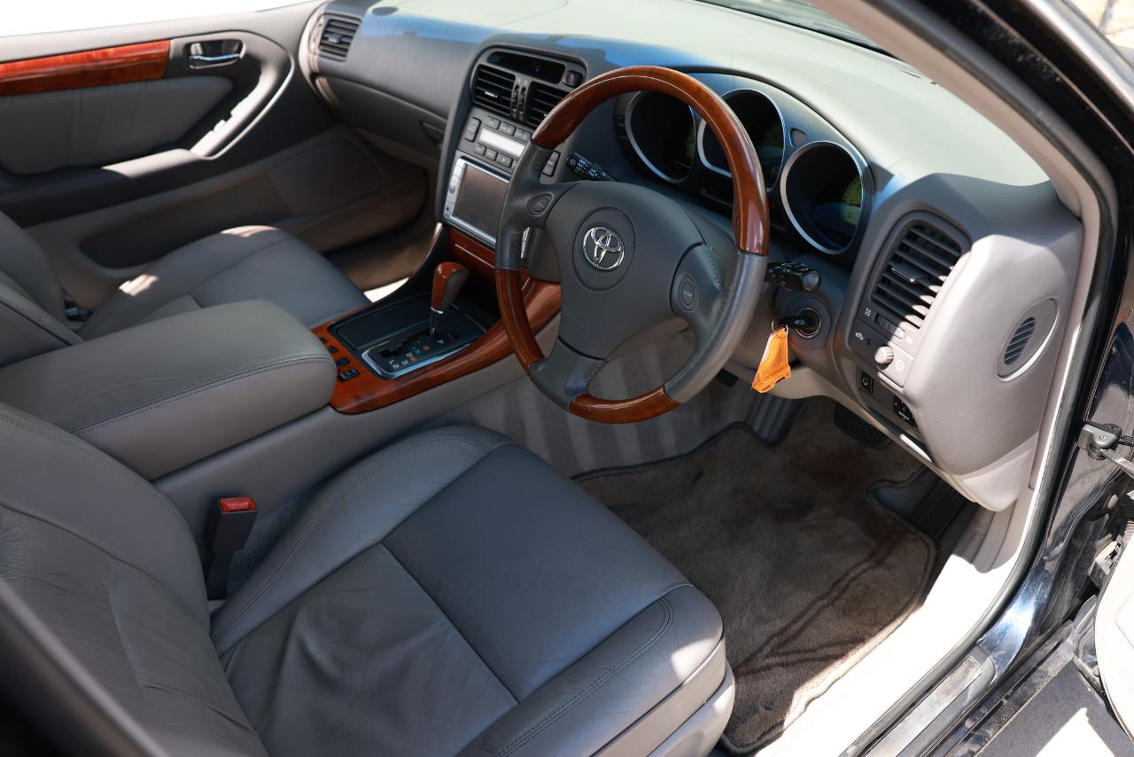 Toyota Aristo  2000