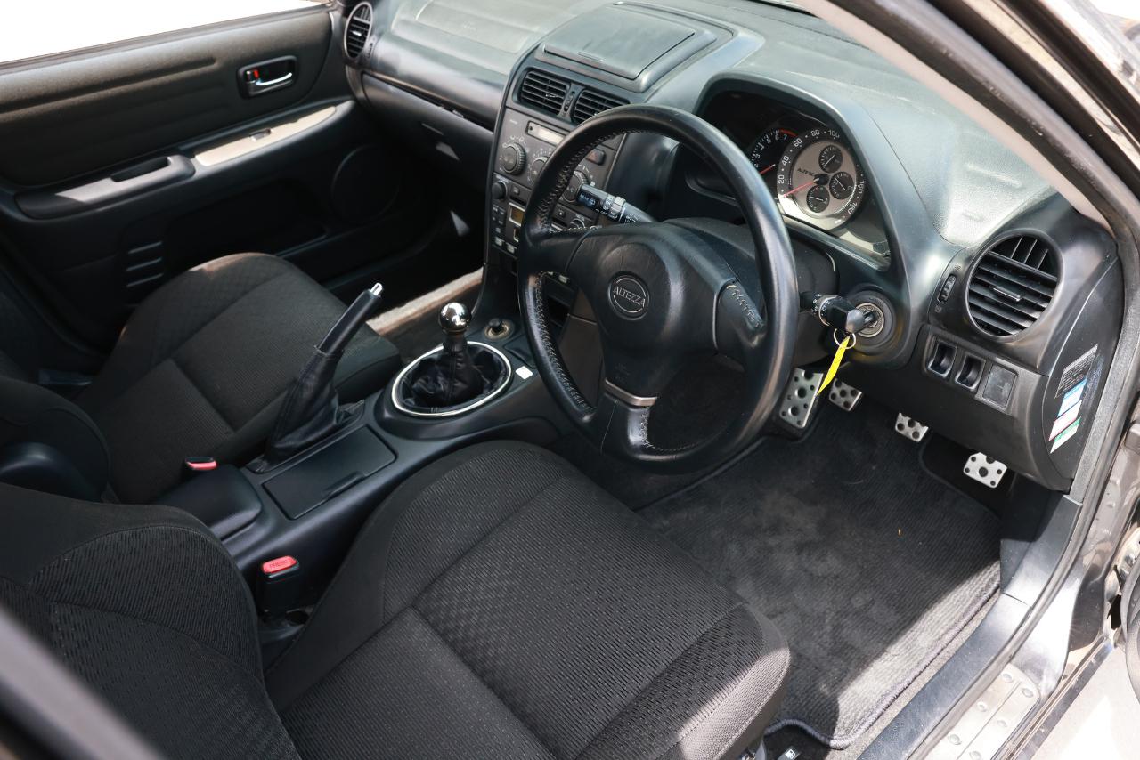 Toyota Altezza  2001