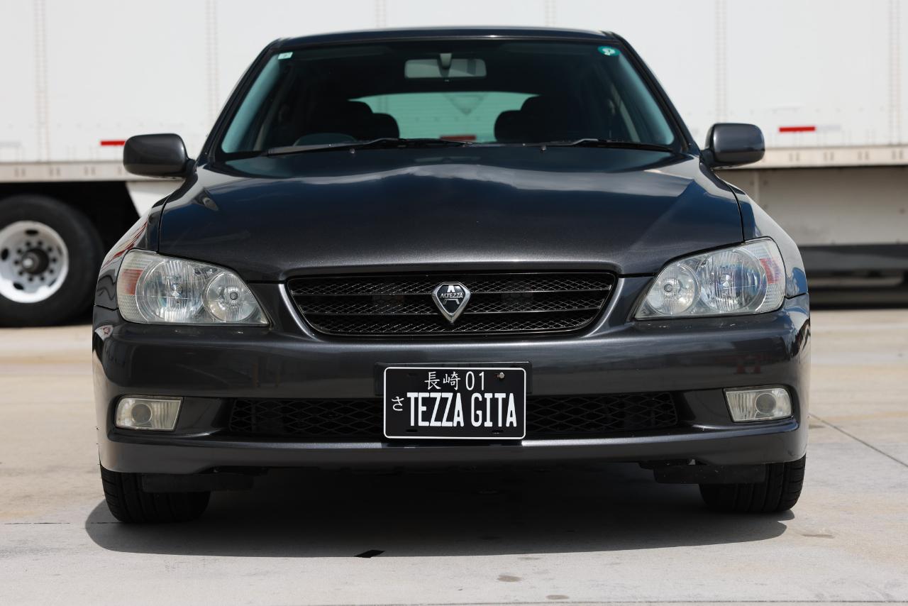 Toyota Altezza  2001