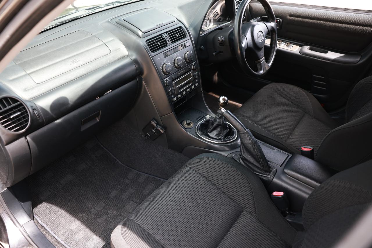 Toyota Altezza  2001