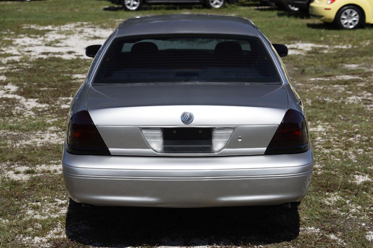 Ford Crown Victoria  2005