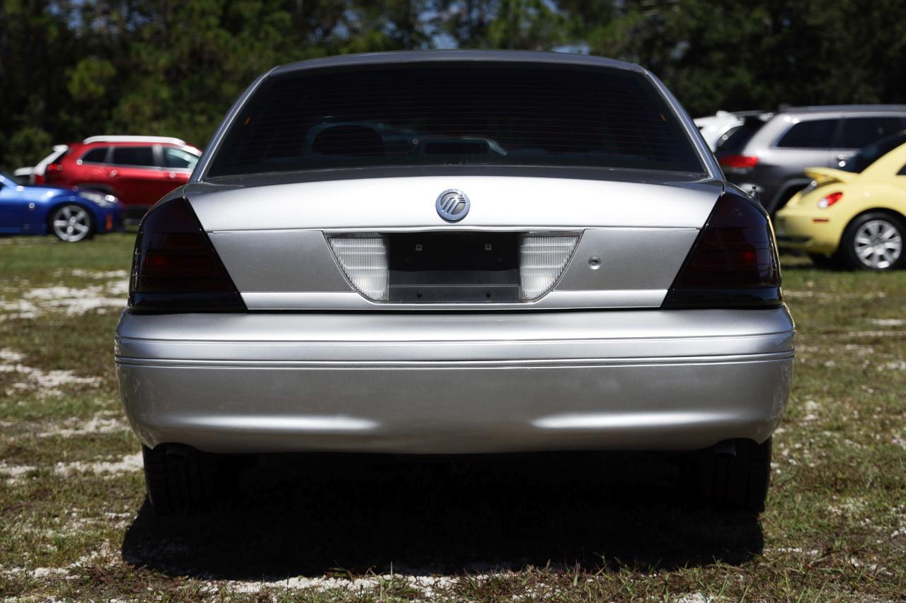 Ford Crown Victoria  2005