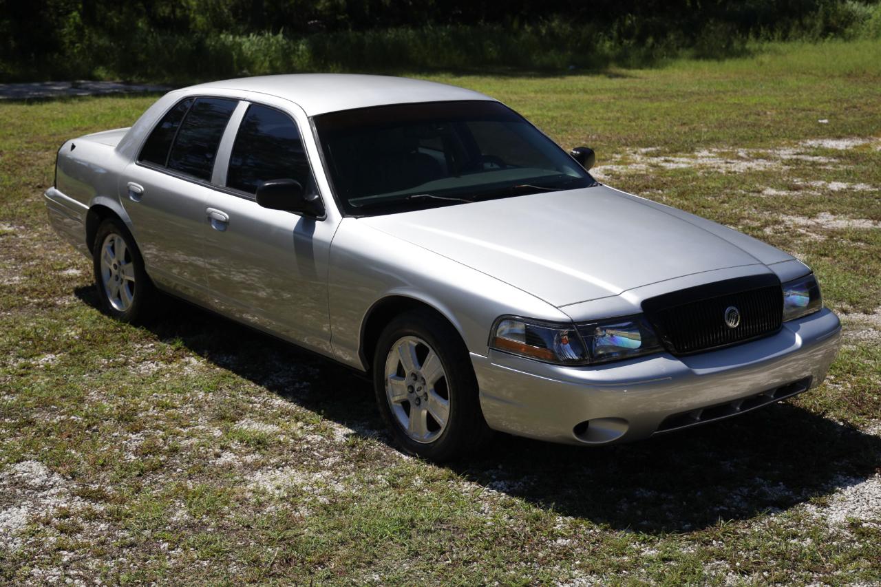 Ford Crown Victoria  2005