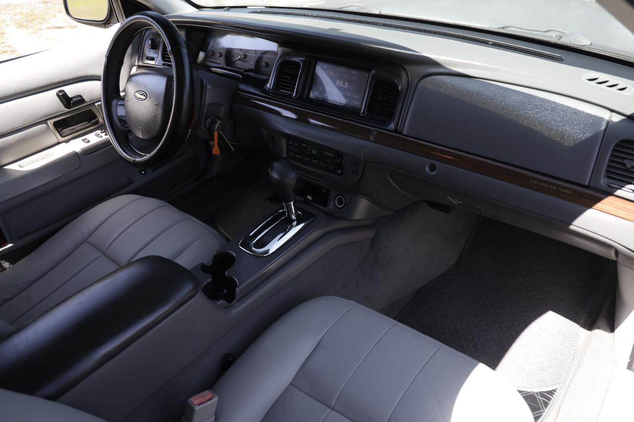 Ford Crown Victoria  2005