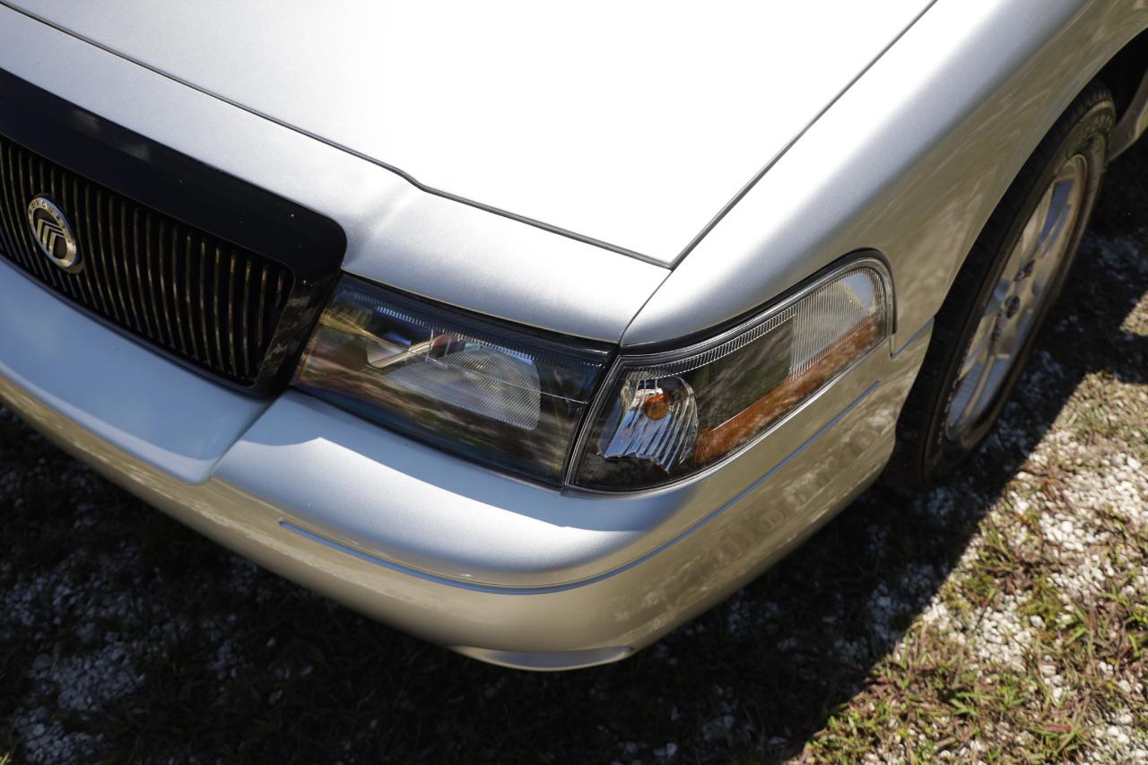 Ford Crown Victoria  2005