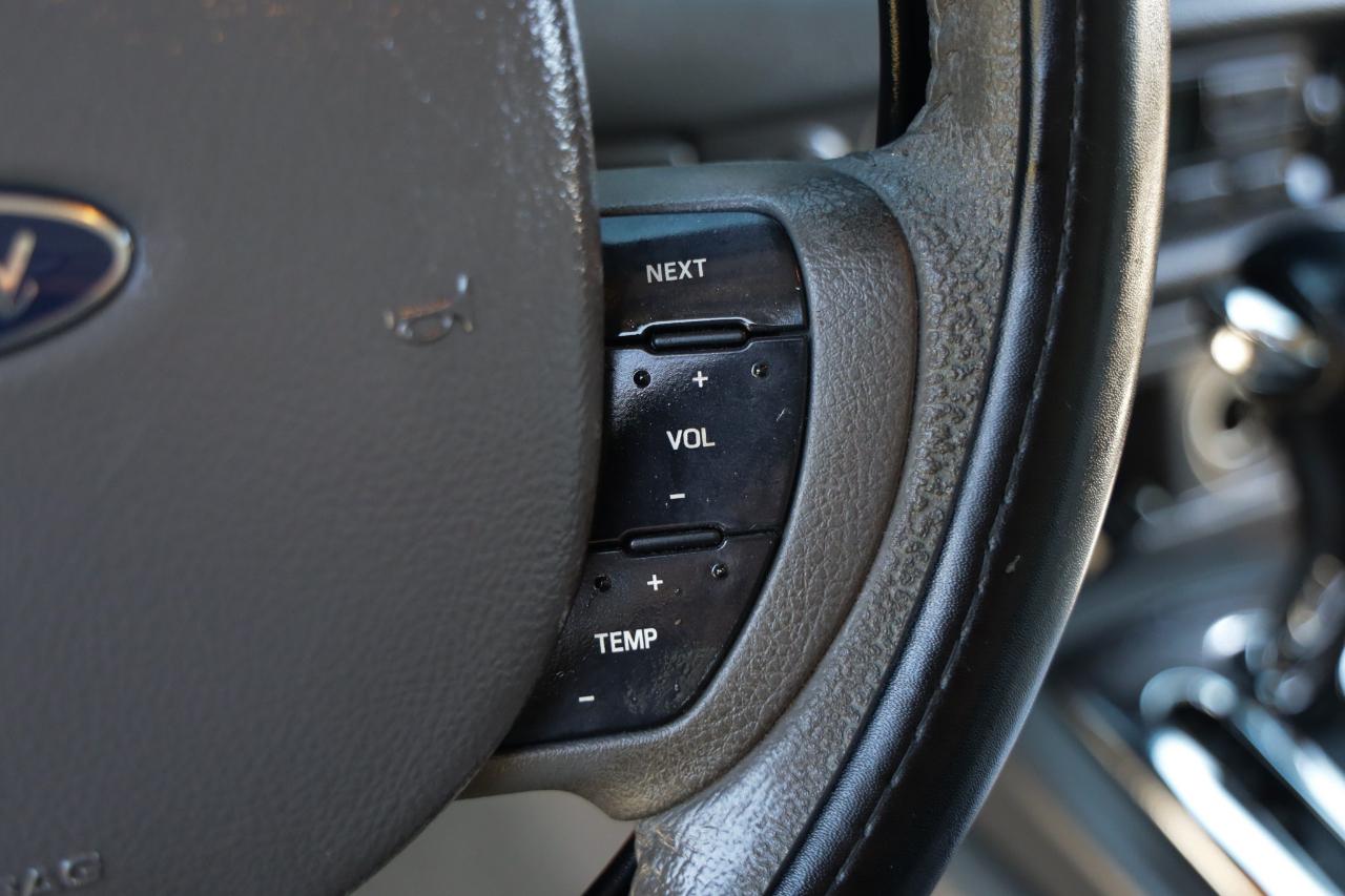 Ford Crown Victoria  2005
