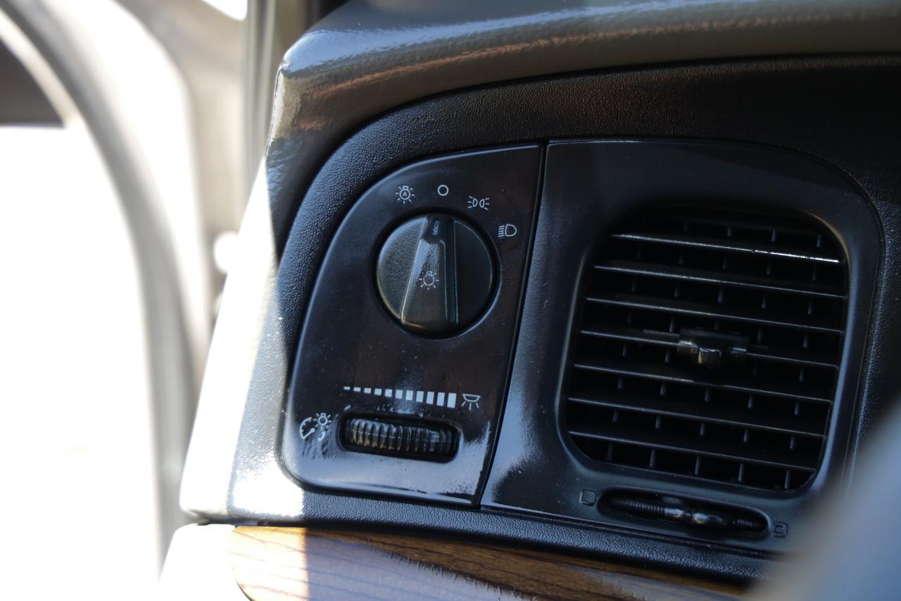 Ford Crown Victoria  2005