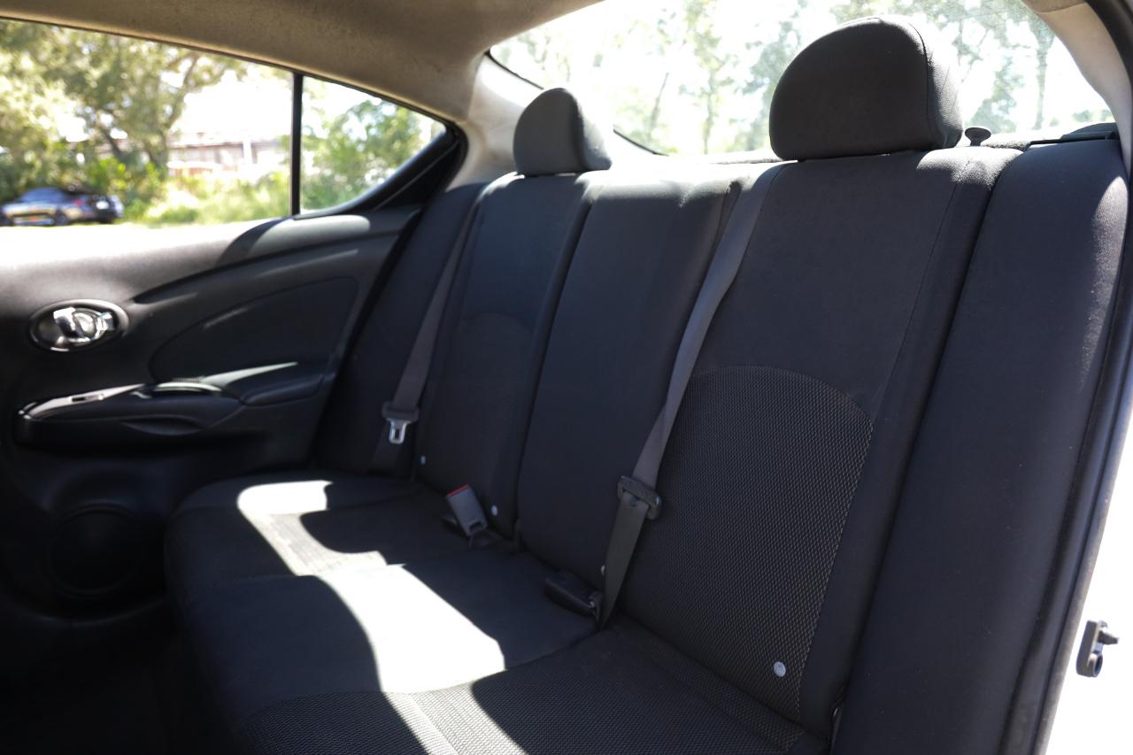 Nissan Versa  2013