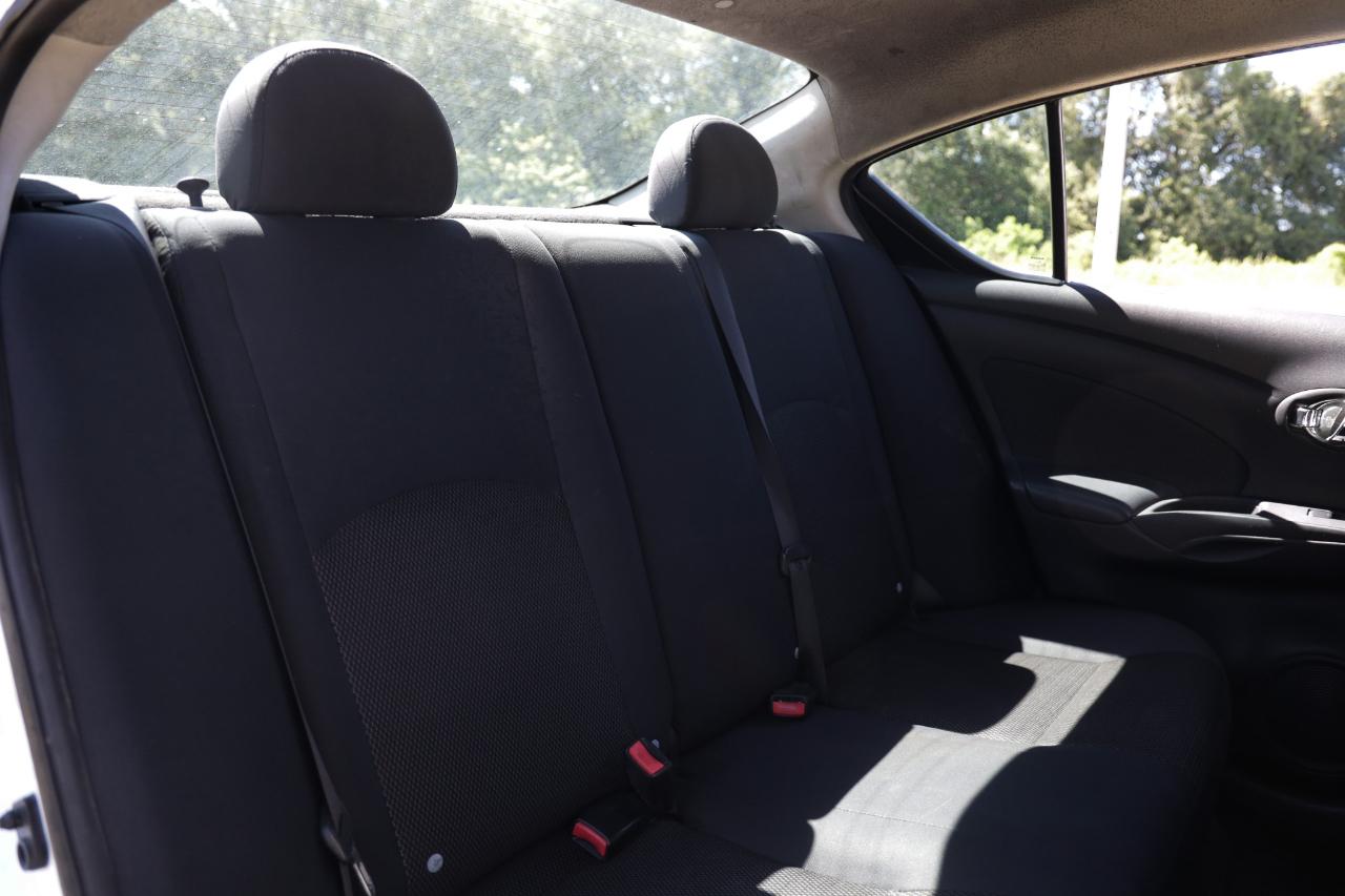 Nissan Versa  2013