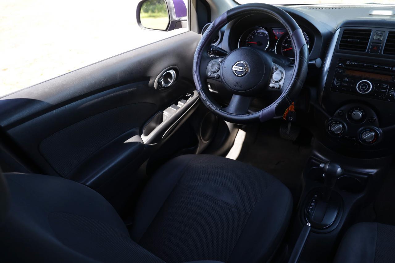 Nissan Versa  2013