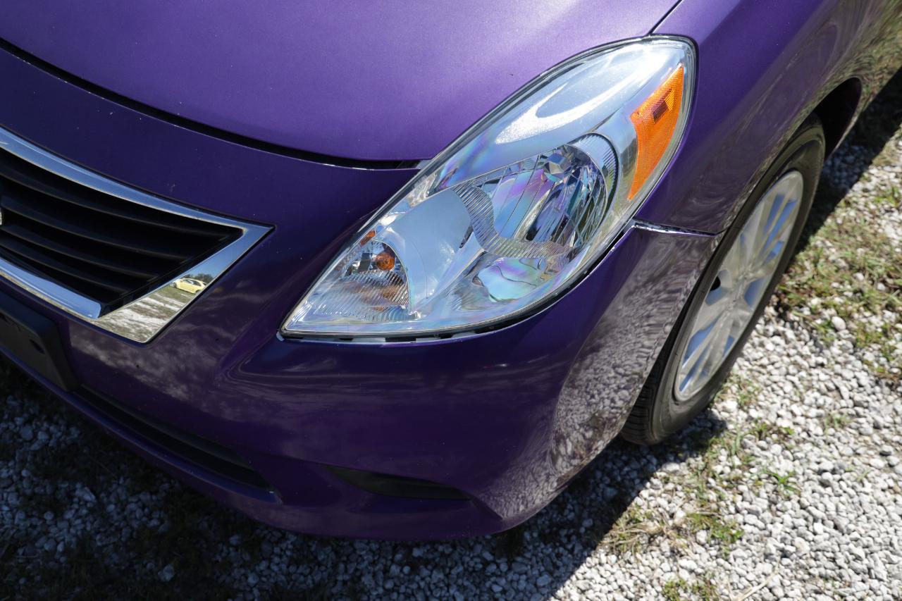 Nissan Versa  2013