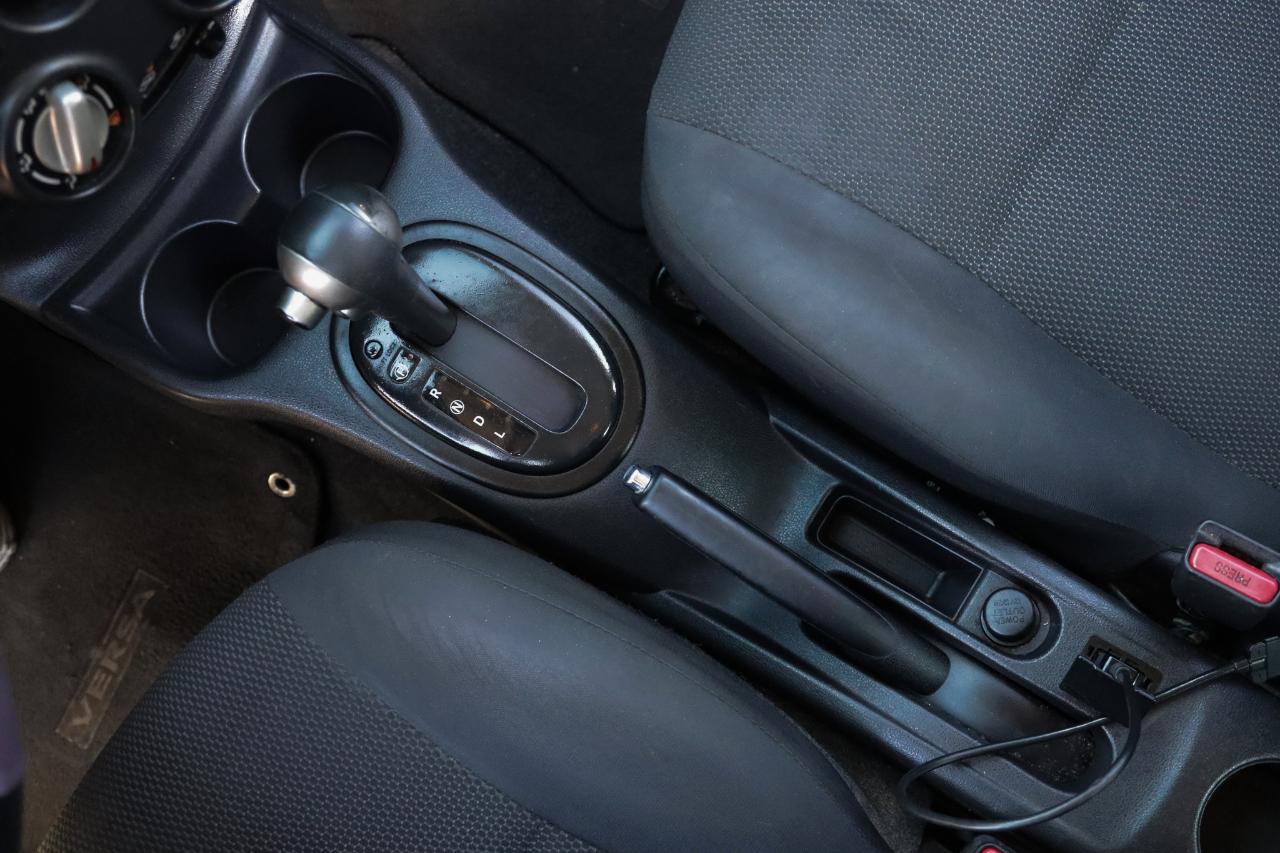 Nissan Versa  2013