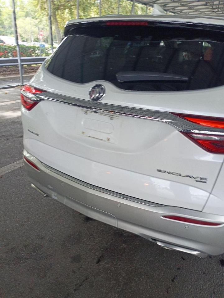 Buick Enclave  2018