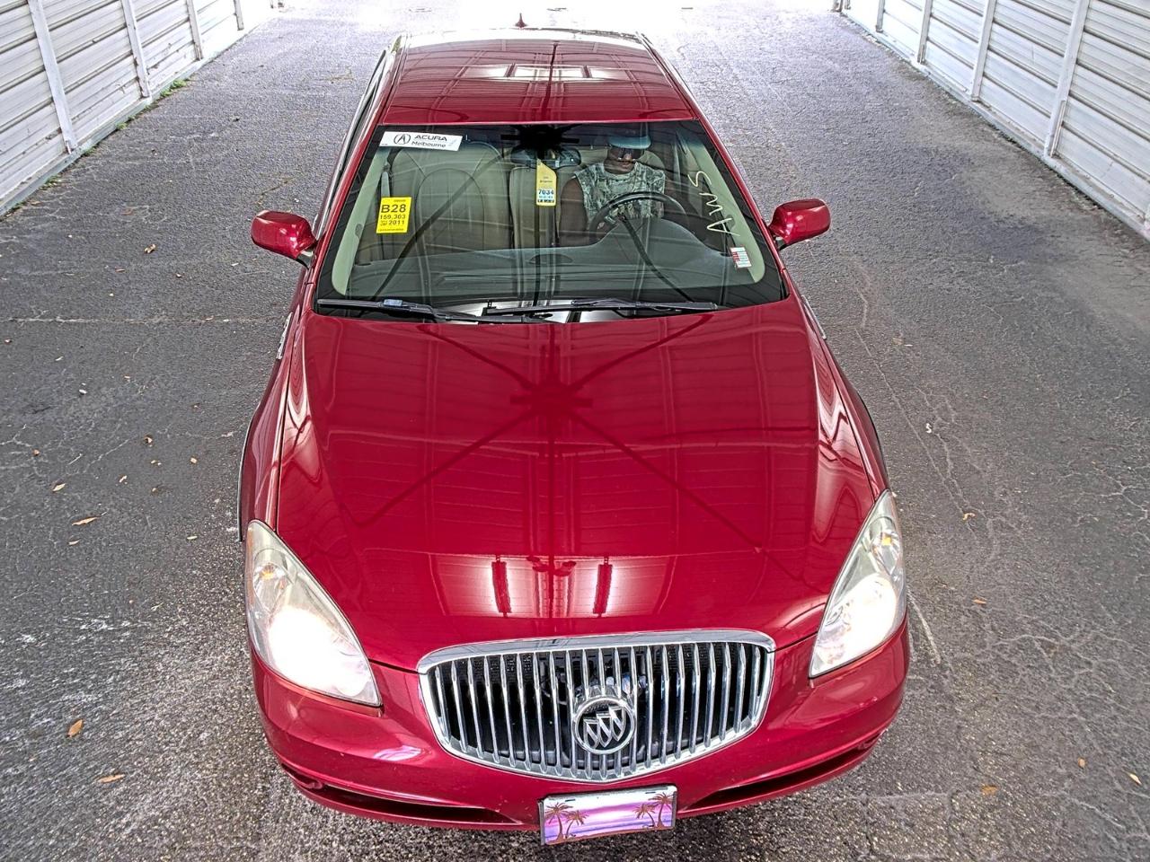Buick Lucerne  2011