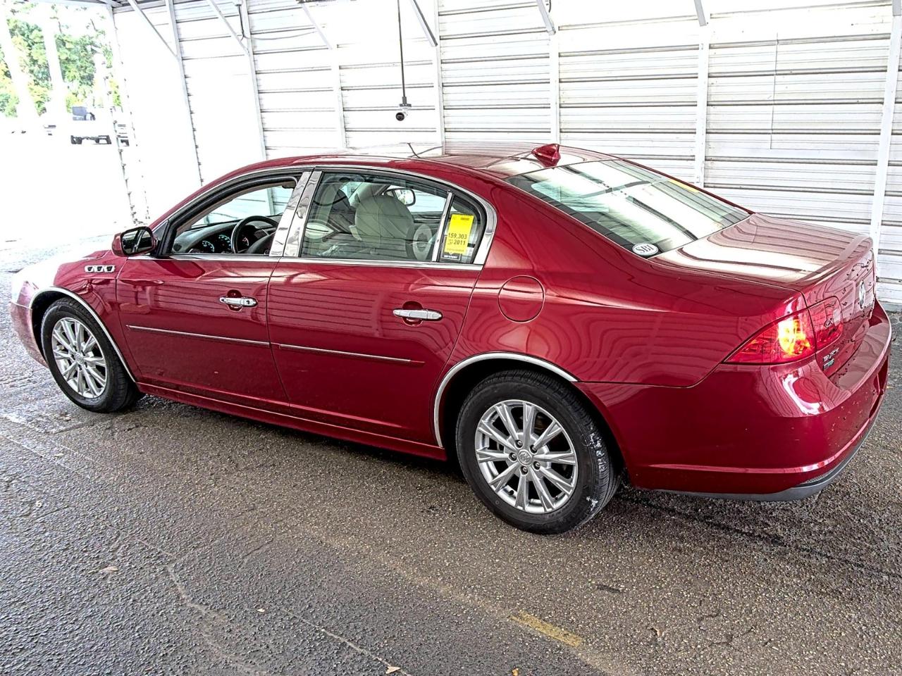Buick Lucerne  2011