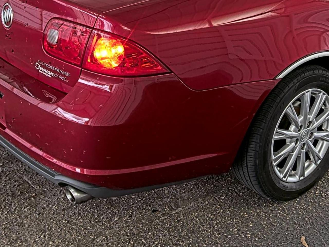 Buick Lucerne  2011