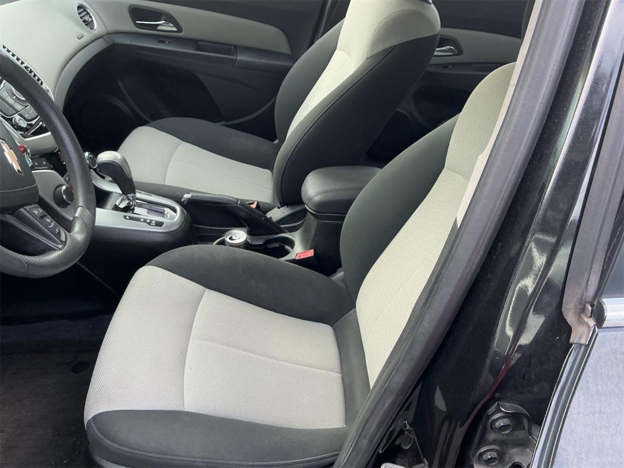 Chevrolet Cruze  2011