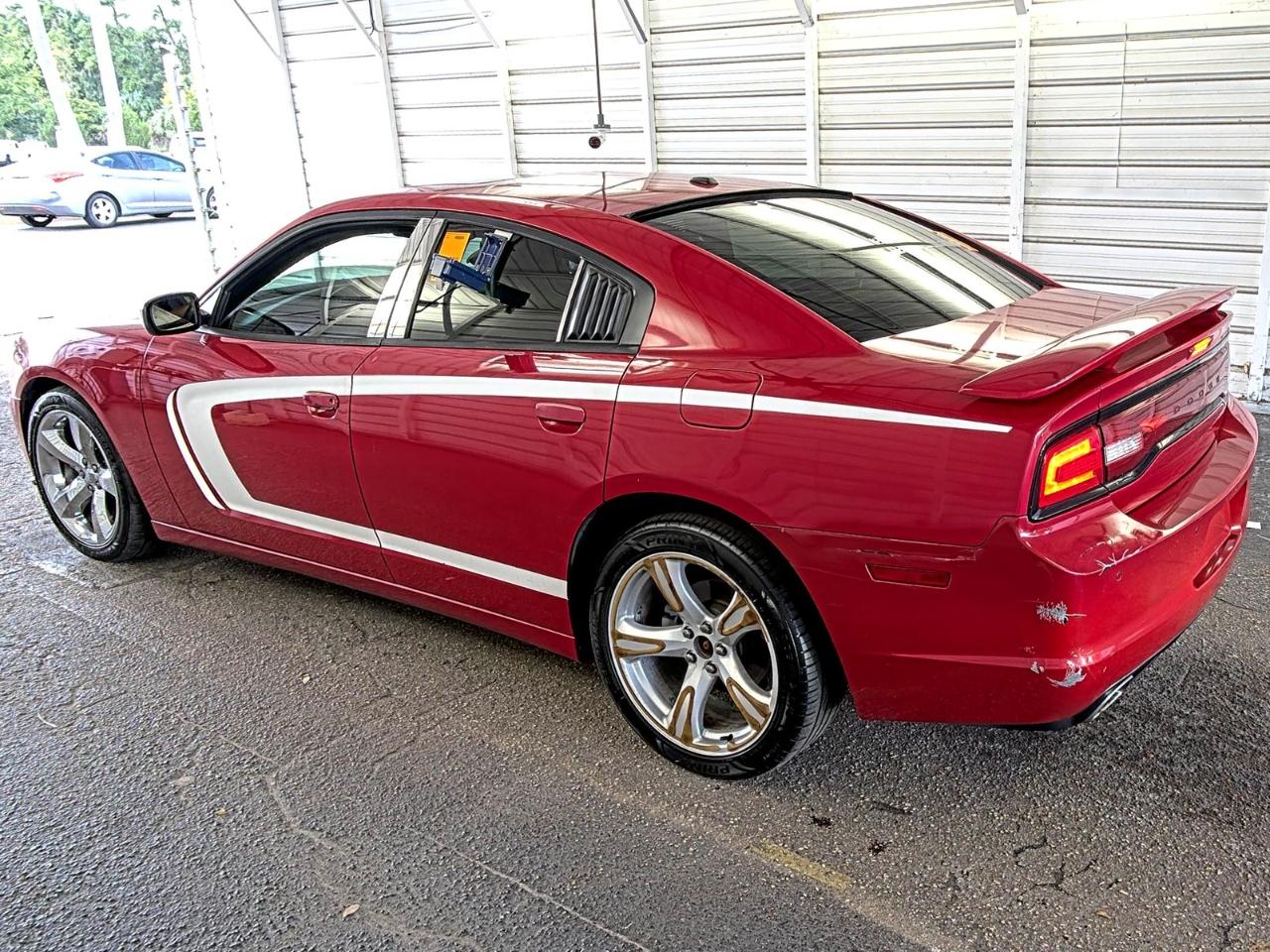 Dodge Charger  2011