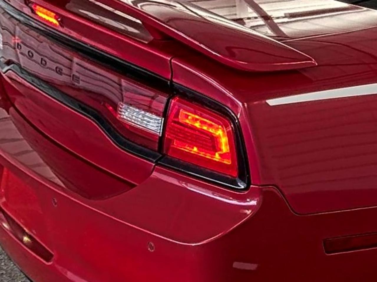 Dodge Charger  2011